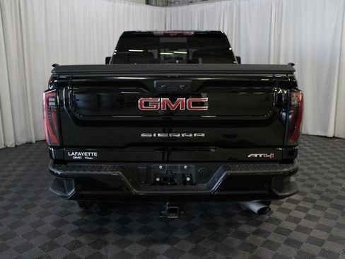 Used 2024 GMC Sierra 2500 AT4 w/ AT4 Premium Plus Package image 5