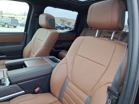 Used 2023 Toyota Tundra 1794 Edition image 5
