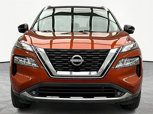 Used 2022 Nissan Rogue SL w/ SL Premium Package image 3