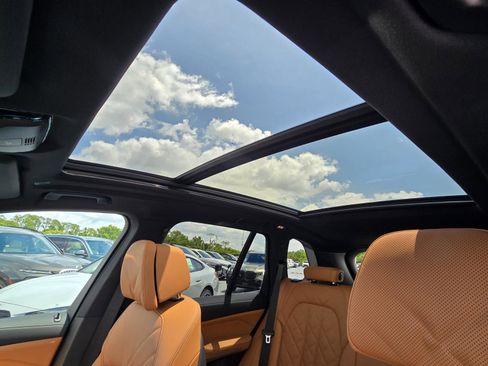 New 2026 BMW X5 xDrive40i w/ M Sport Package AWD/4WD image 27