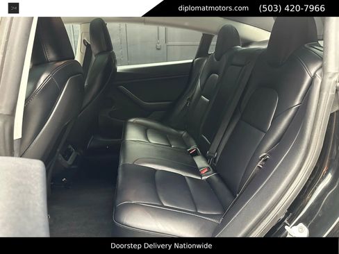 Used 2023 Tesla Model 3 Performance image 22
