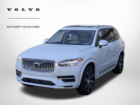 Used 2024 Volvo XC90 T8 Plus w/ Protection Package Premier image 8