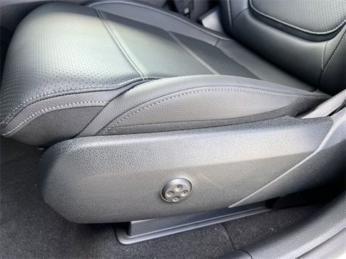 Certified 2024 Mercedes-Benz GLC 300 4MATIC image 8