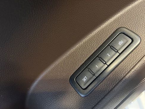 Used 2019 GMC Yukon Denali w/ Denali Ultimate Package image 38