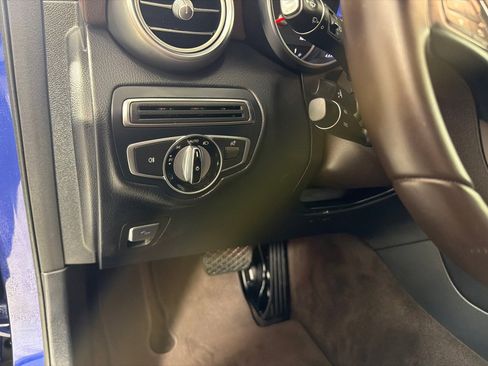Used 2017 Mercedes-Benz GLC 300 4MATIC w/ Premium 2 Package image 14
