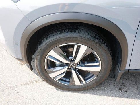 Certified 2023 Nissan Rogue Platinum w/ Platinum Premium Package AWD/4WD image 9