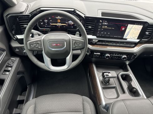 New 2026 GMC Sierra 1500 Elevation image 17