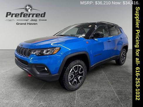 New 2026 Jeep Compass Trailhawk image 10
