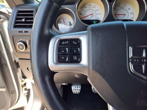 Used 2014 Dodge Challenger R/T RWD image 12