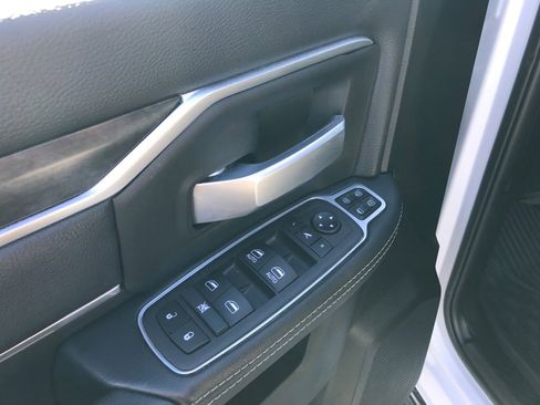 Used 2024 RAM 2500 Big Horn image 39