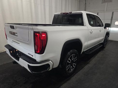 Used 2024 GMC Sierra 1500 AT4 w/ Technology Package image 4