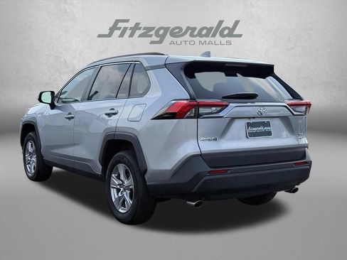 Used 2025 Toyota RAV4 XLE AWD/4WD image 6