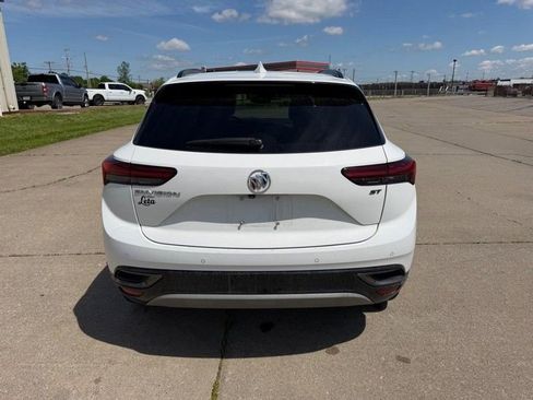 Used 2022 Buick Envision Essence w/ Technology Package I FWD image 4