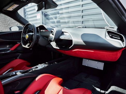 Used 2023 Ferrari SF90 Stradale Base image 50