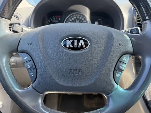 Used 2014 Kia Sedona EX w/ Luxury Package FWD image 23