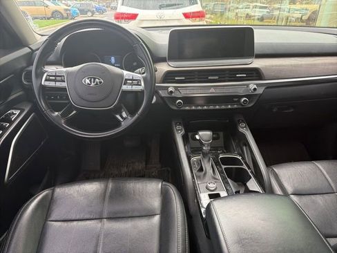 Used 2020 Kia Telluride EX w/ EX Premium Package image 12