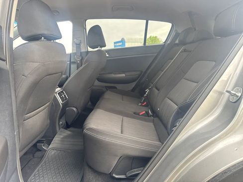 Used 2021 Kia Sportage LX image 14