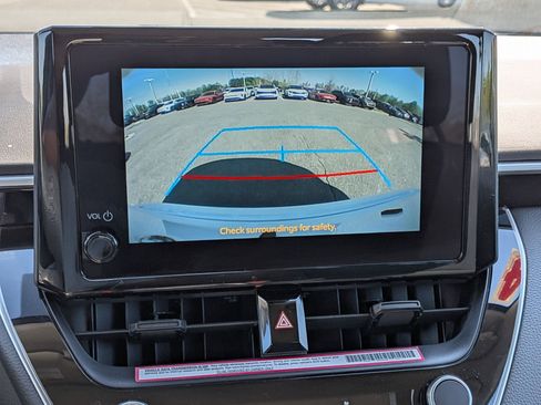 Used 2024 Toyota Corolla LE FWD image 23