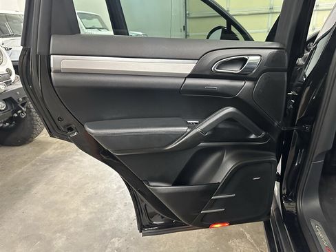 Used 2013 Porsche Cayenne GTS AWD/4WD image 32