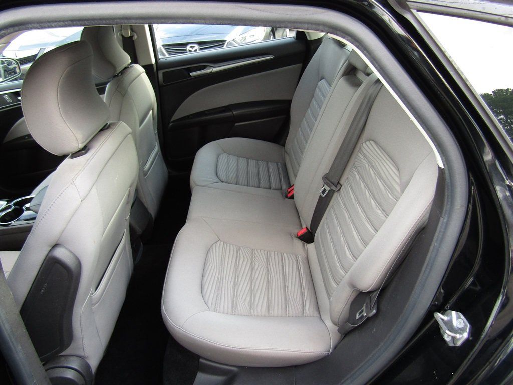 Used 2016 Ford Fusion S w/ Equipment Group 101A FWD image 17