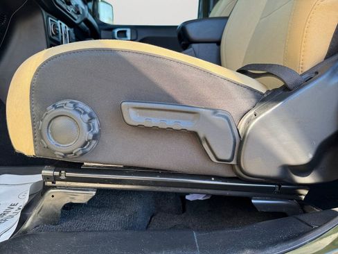 Used 2023 Jeep Wrangler Unlimited w/ Cold Weather Group image 25