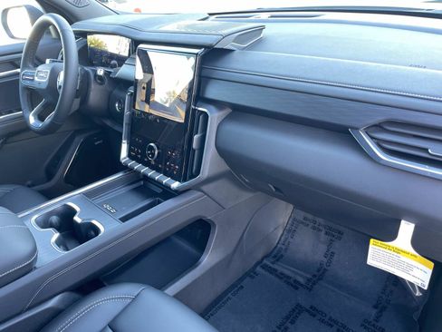 New 2026 GMC Acadia Elevation w/ Elevation Premium Package image 29