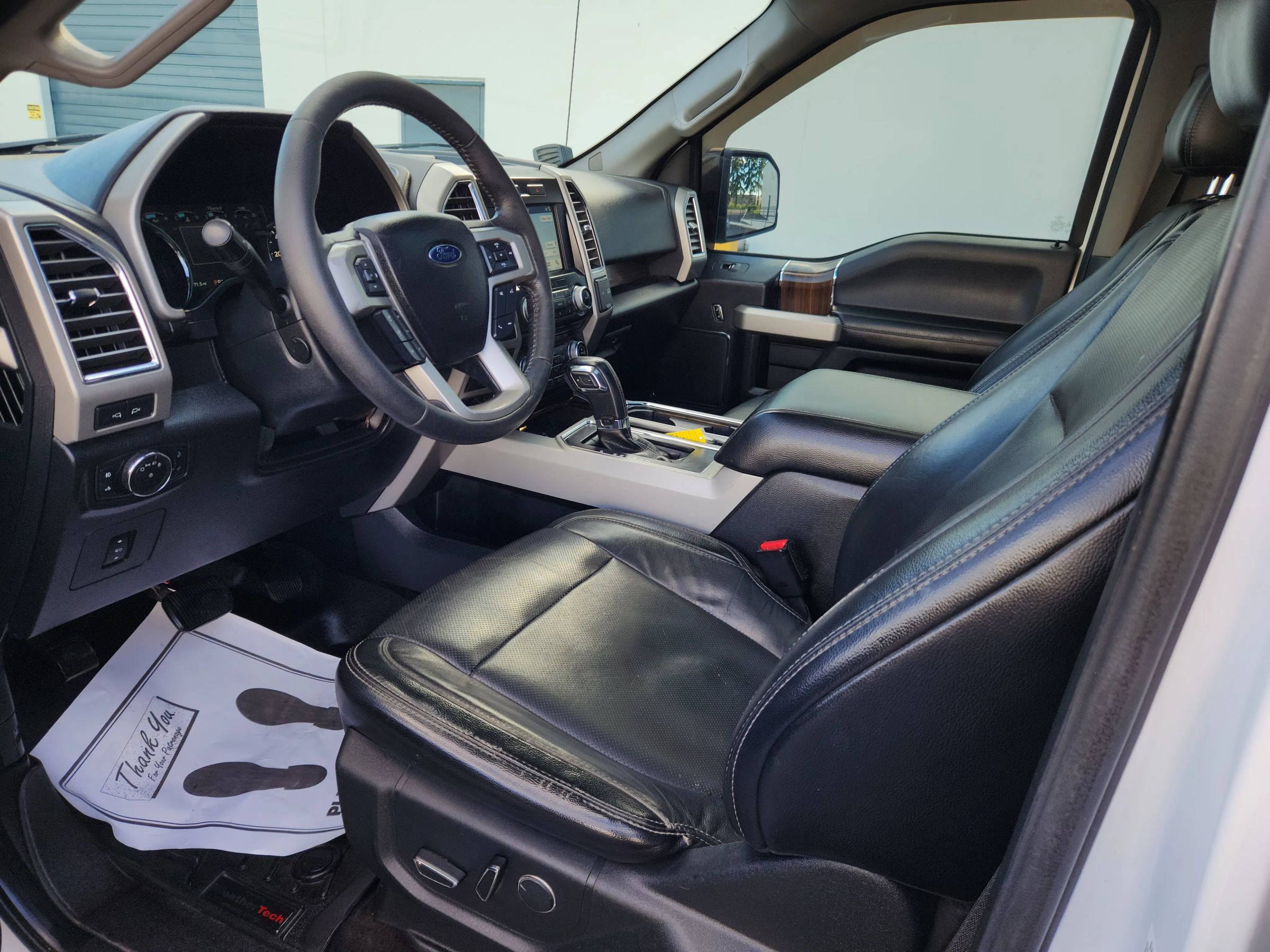 Used 2016 Ford F150 Lariat w/ Equipment Group 502A Luxury AWD/4WD image 7