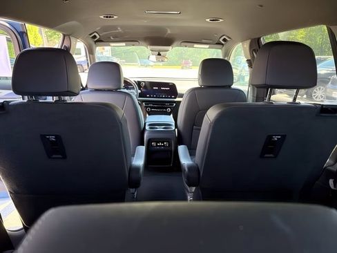 Used 2026 Chevrolet Traverse LT AWD/4WD image 19