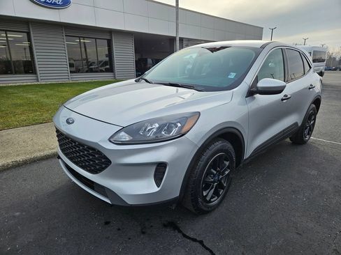 Used 2020 Ford Escape SE AWD/4WD image 3