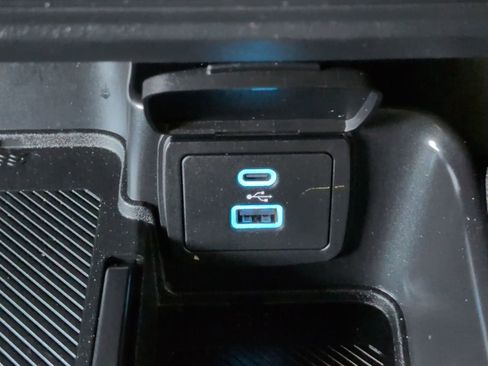 Certified 2025 Ford Bronco Big Bend w/ Black Diamond Package image 37