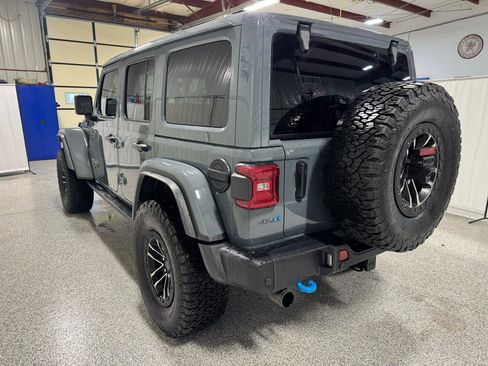 Used 2024 Jeep Wrangler Unlimited Rubicon 4xe image 29