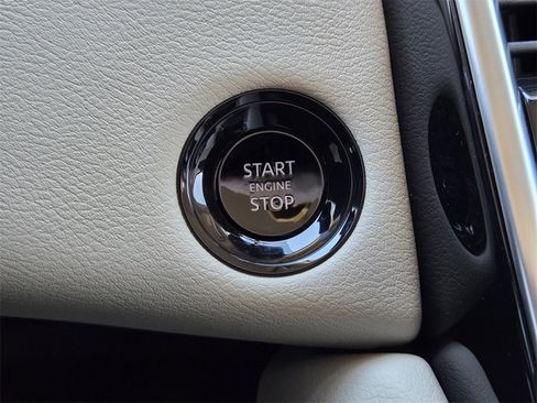 New 2026 Nissan Armada Platinum image 18