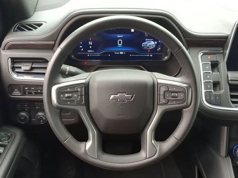 Used 2023 Chevrolet Tahoe Z71 image 24