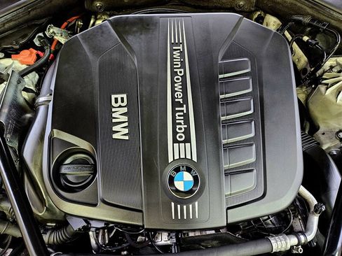 Used 2014 BMW 535d Sedan RWD image 40