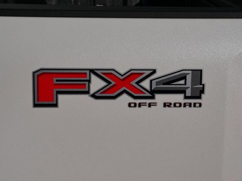 Used 2024 Ford F250 Lariat w/ Lariat Ultimate Package image 21