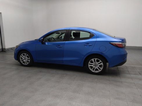 Used 2017 Toyota Yaris iA image 3