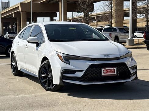 New 2026 Toyota Corolla SE image 1