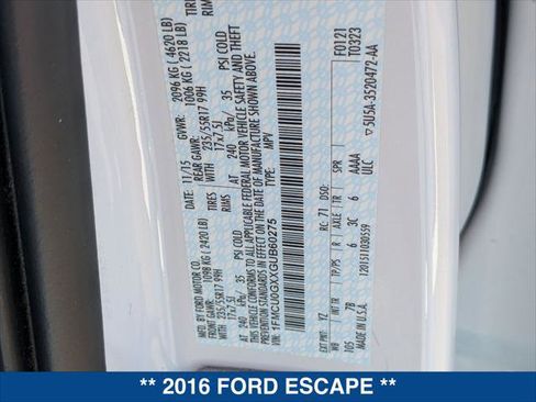 Used 2016 Ford Escape SE w/ Equipment Group 201A FWD image 25