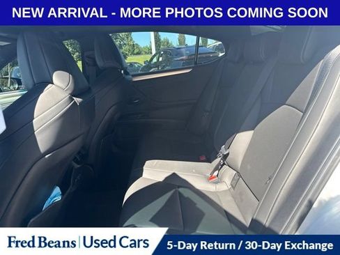 Used 2024 Lexus ES 350 F Sport w/ Technology Package FWD image 12