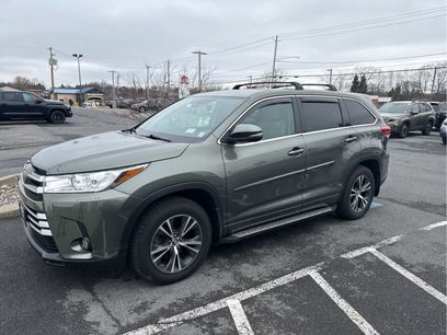 Used 2017 Toyota Highlander Plus w/ Carpet Mat Package