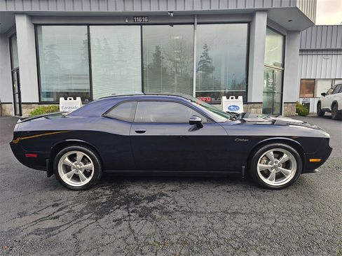 Used 2011 Dodge Challenger R/T image 8