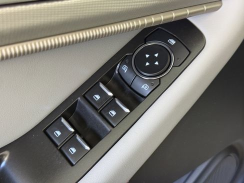 New 2026 Ford Explorer Active w/ Active Comfort Package RWD image 16