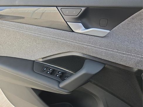 New 2026 Volkswagen Tiguan S image 16