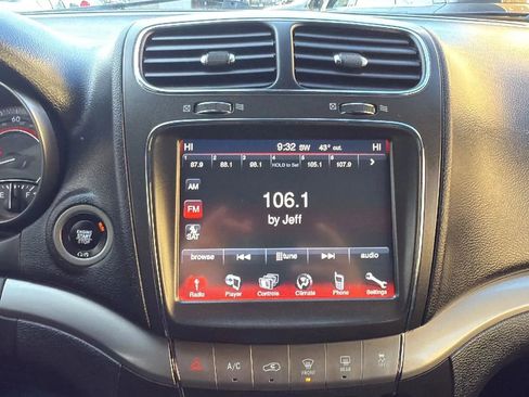 Used 2018 Dodge Journey Crossroad image 17