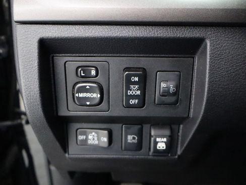 Used 2021 Toyota Tundra SR5 image 11