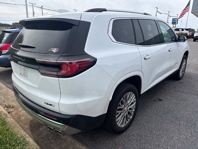 Used 2025 GMC Acadia Denali FWD image 4