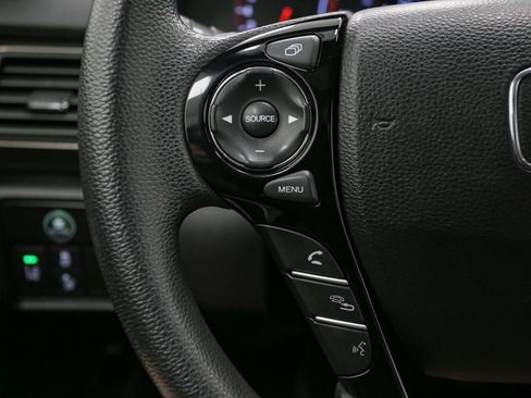 Used 2016 Honda Accord EX image 34