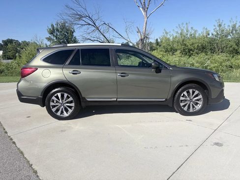 Used 2019 Subaru Outback 3.6R Touring w/ Protection Package #1 AWD/4WD image 4