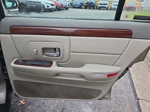 Used 1999 Cadillac De Ville w/ Comfort/Convenience Pkg FWD image 15