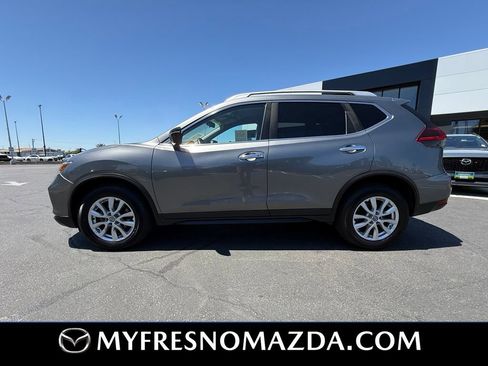 Used 2018 Nissan Rogue SV AWD/4WD image 7
